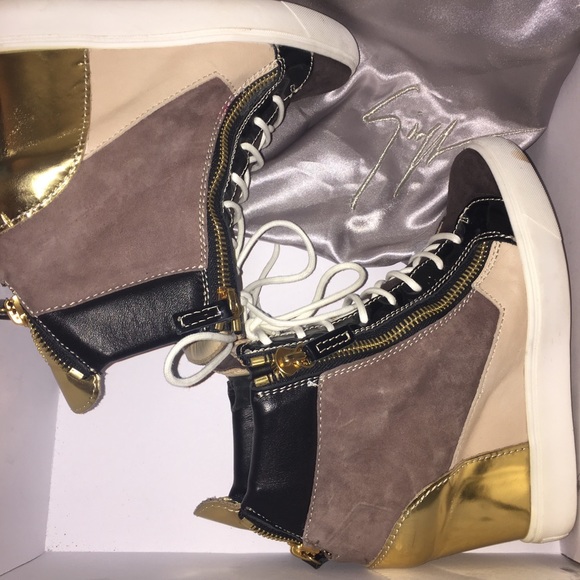 🔥Giuseppe Zanotti Black Metallic Wedge Sneaker - Picture 1 of 7